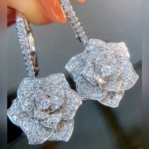 Zirconia sterling silver flower earrings